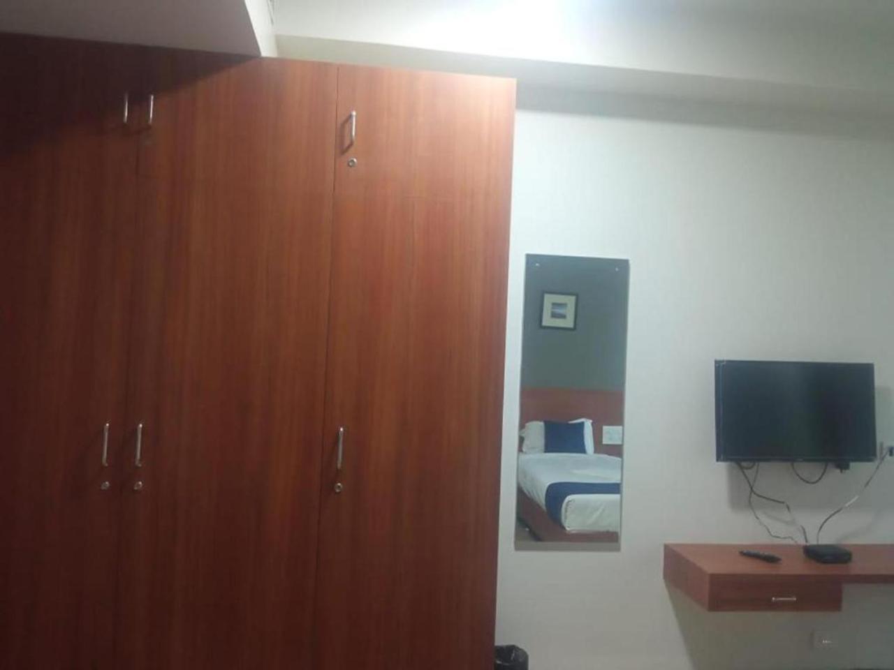 Hotel Dsquare Omr By K Chennai